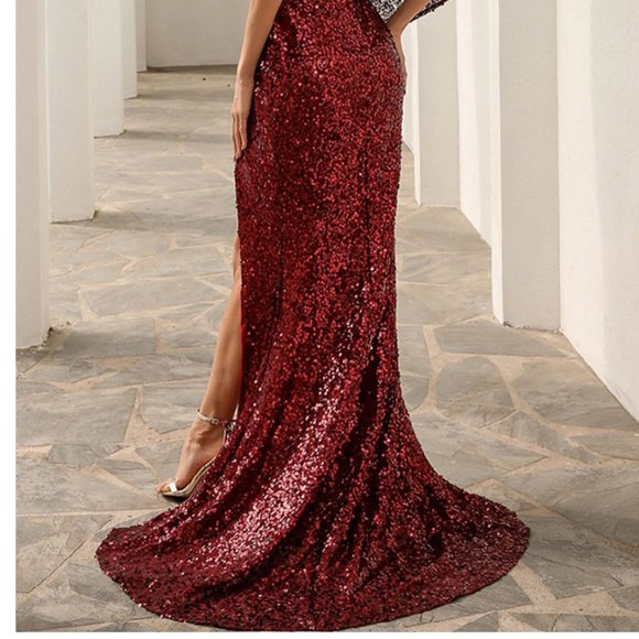 ZAPAKA Red Sequin Formal/Evening gown size L(12) - Picture 2 of 3